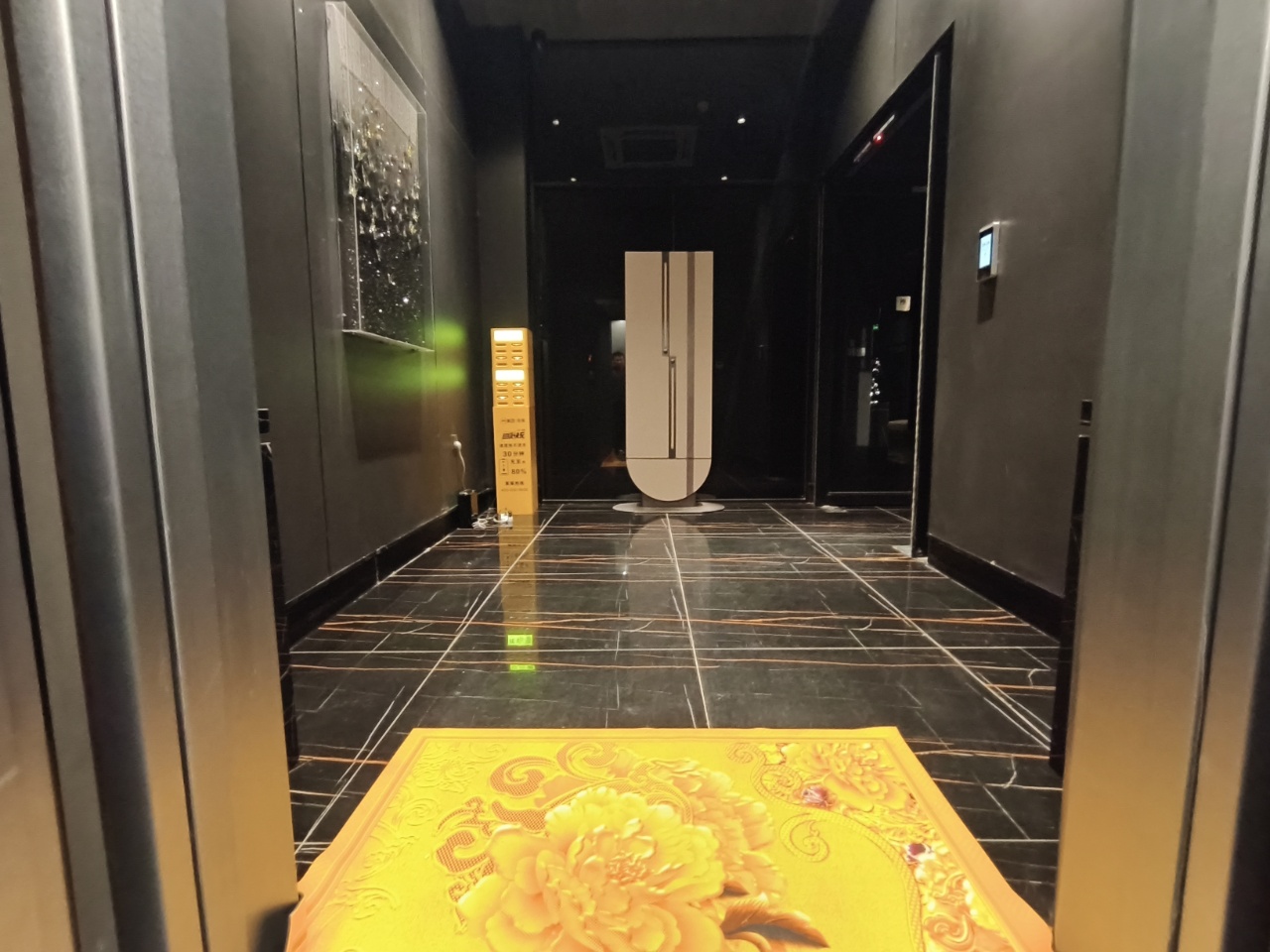 镇坪路地铁口商铺出租