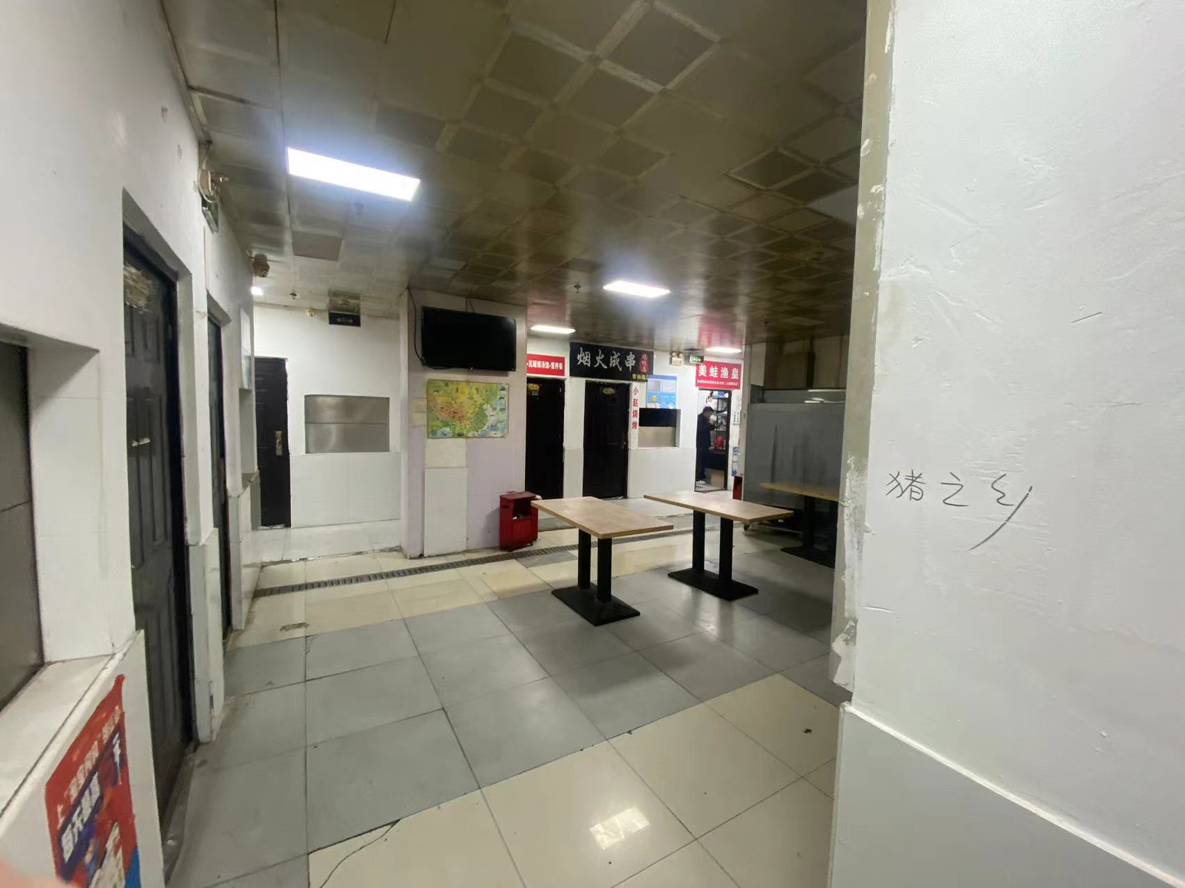 普陀区双山路档口通燃气商铺出租