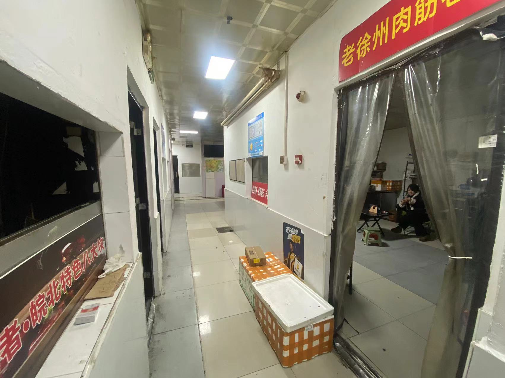 普陀区双山路档口通燃气商铺出租